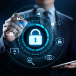 persona-preocupada-por-seguridad